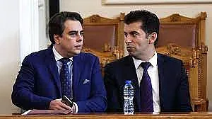 Василев и Петков представят проекта и екипа си /НА ЖИВО/