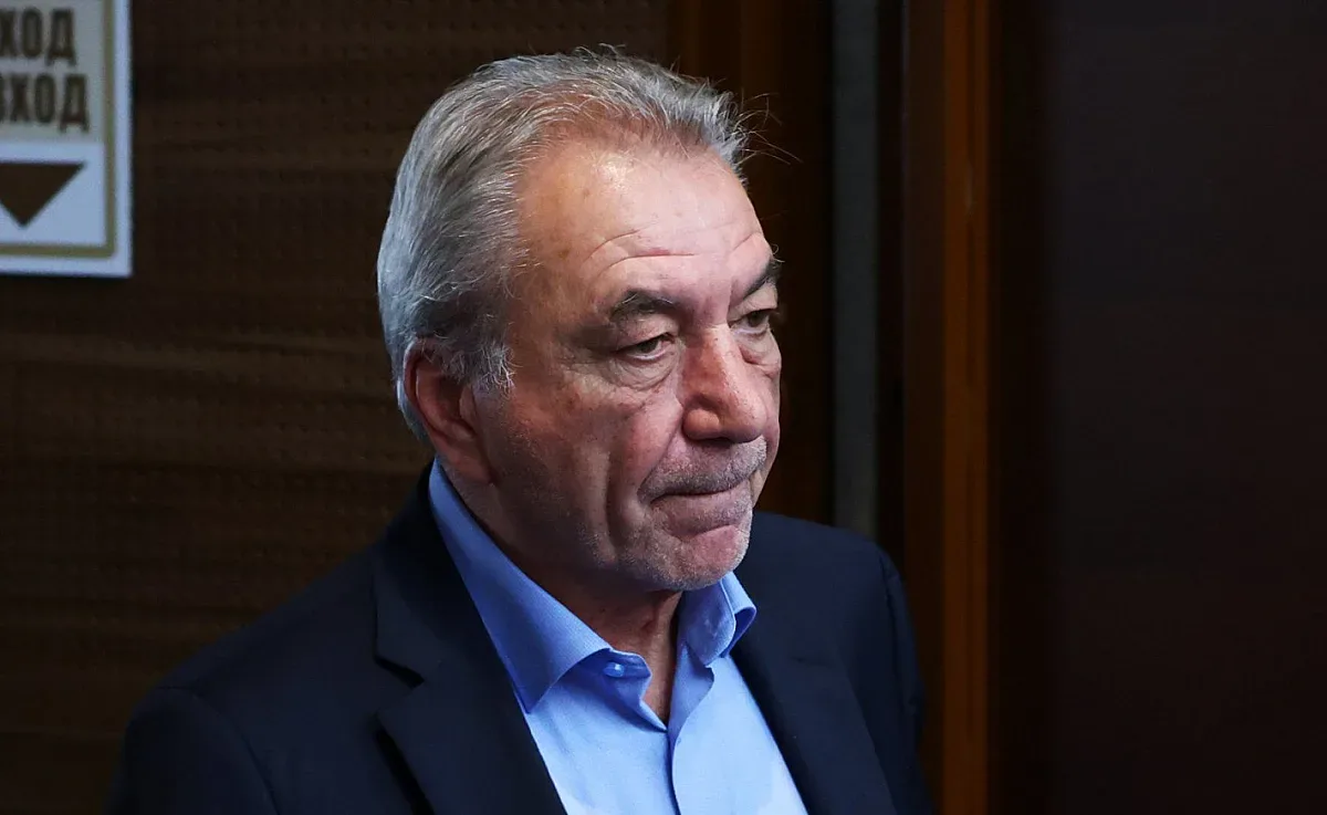 КЗК с извънредна проверка за картел. Едни такси скочили с 1000%