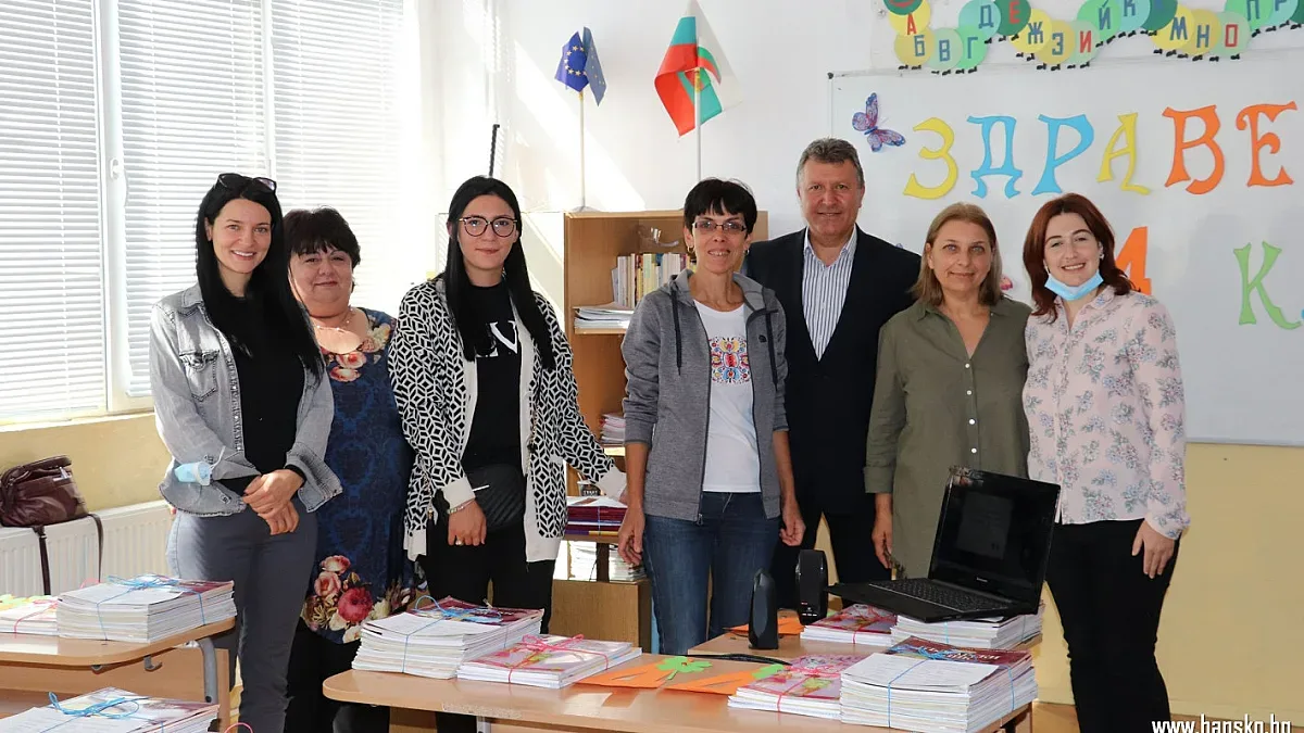 135 първолаци започнаха училище в община Банско