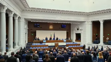 Радев реши. Кога се разпуска парламента