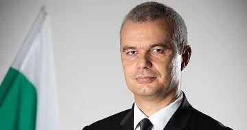 И Възраждане с протест пред парламента