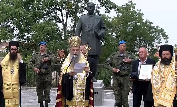 Митрополит Николай с три парливи въпроса съм политиците