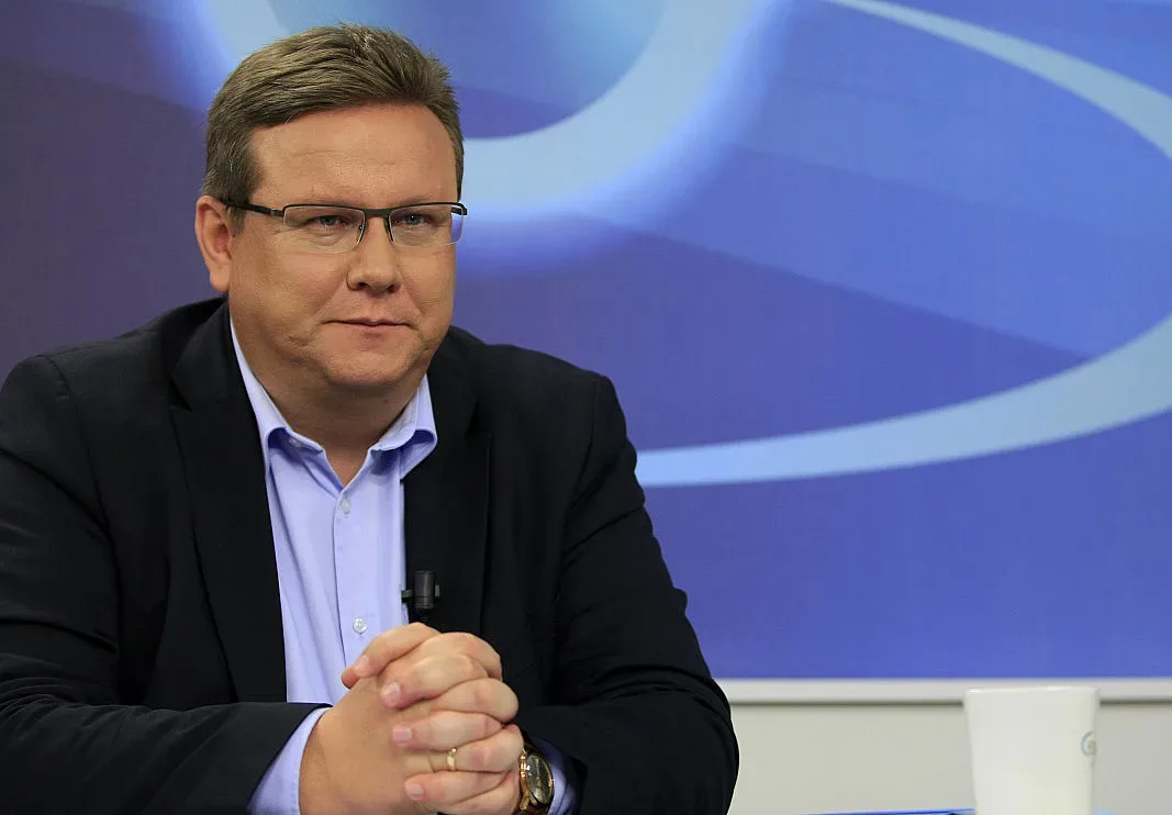 Дачков размаза Кирил Петков: Льoльo