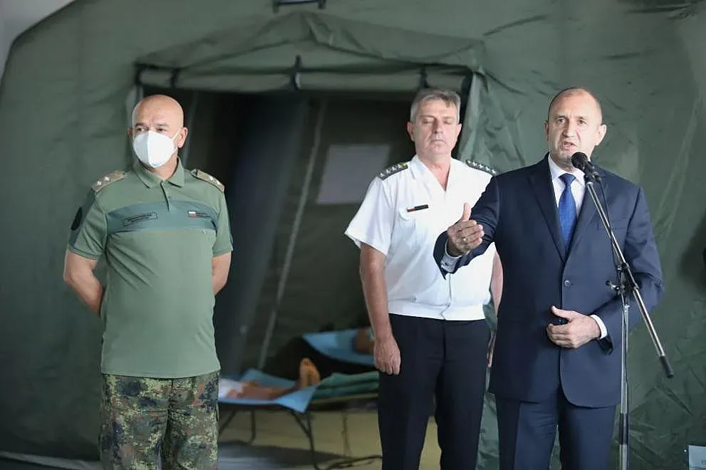 Радев проговори за партията на Кирил Петков