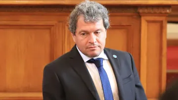 Тошко Йорданов хвана в крачка обвинителите на Петър Илиев
