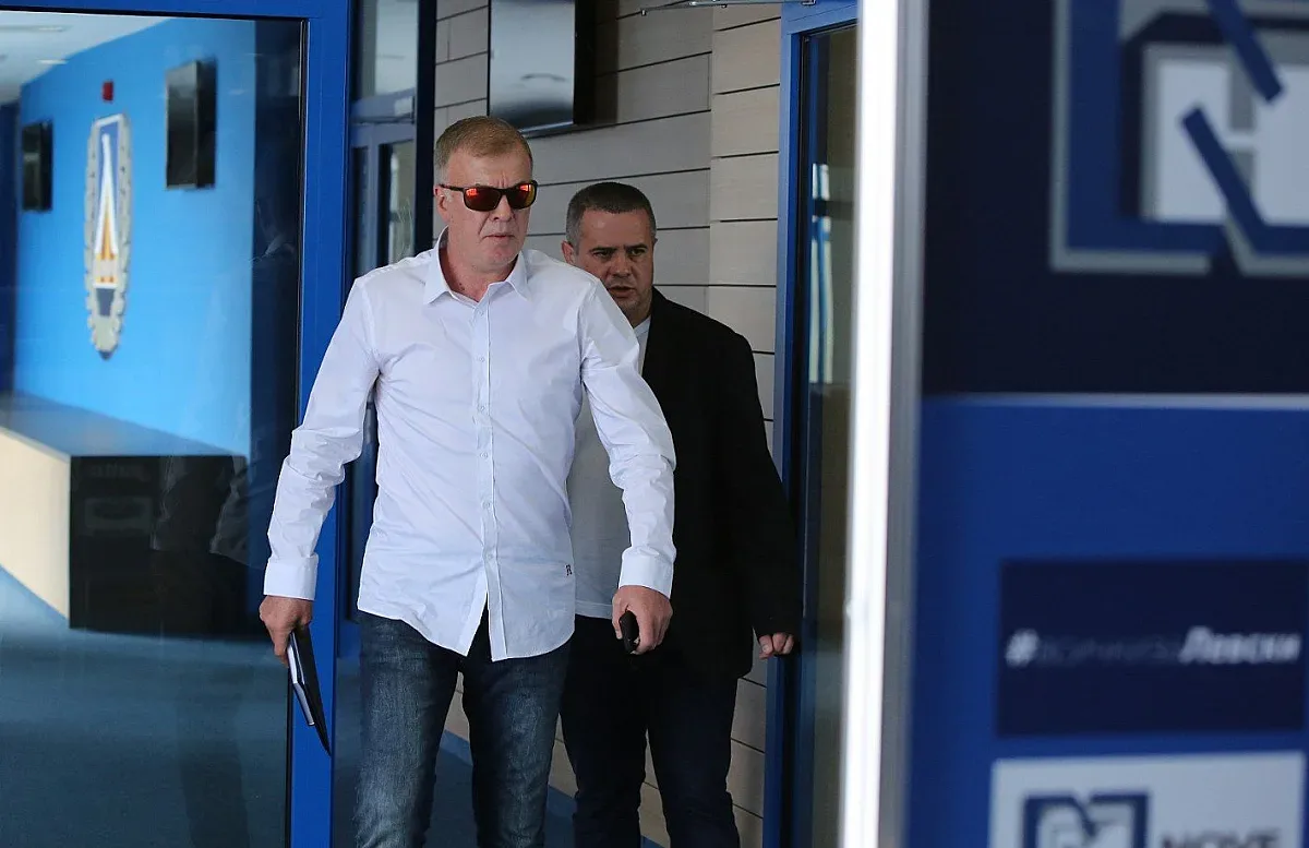 Парите идват за "Левски", най-сетне подписаха спонсорския договор