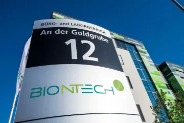 Бионтех строи заводи за ваксини в Руанда и Сенегал