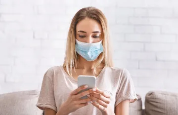 Новият Iphone сканира лицето и с маска
