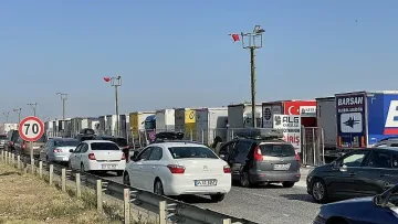 Километрична опашка на "Капитан Андреево"