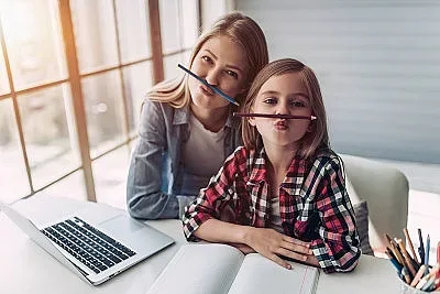 А1 и е-просвета обединяват сили със Слави от The Clashers