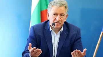 Близо 2000 заразени. Кацаров: Вълната ще е лека