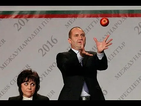 Беновска разкри много сериозен проблем за Радев