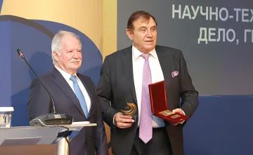 Проф. дтн инж. Цоло Вутов отличен за принос към бранша