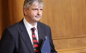 Подгониха депутат от ГЕРБ за пране на пари