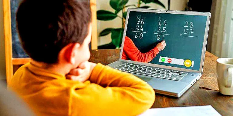 Връща ли се онлайн училището? Родители и учители в паника