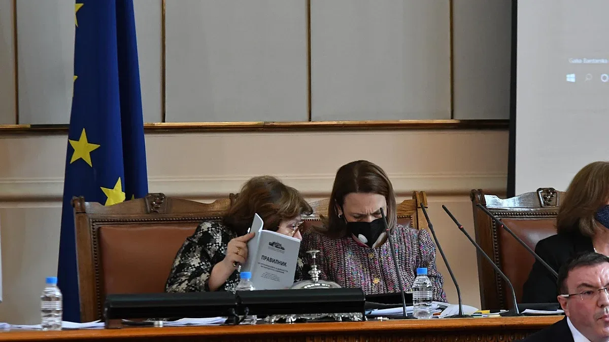 Дончева сипа сол в раните. Обиди Митева