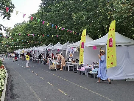 Започна бургаският фестивал "С книга на плажа"