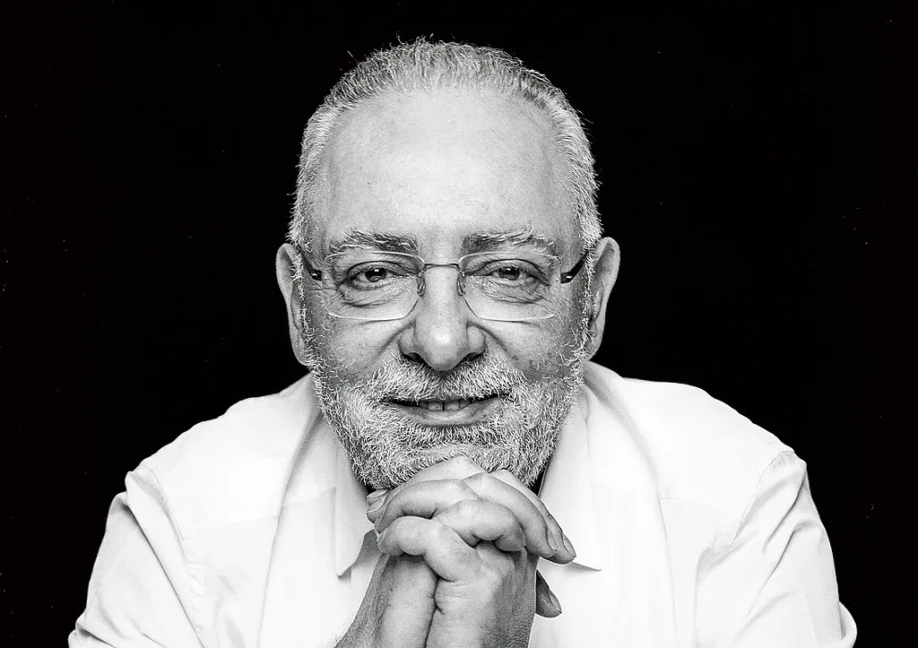 Изпратиха с аплодисменти Радосвет Радев