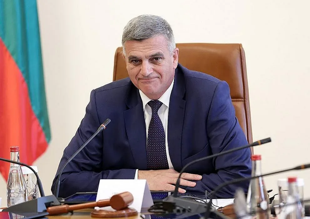 Янев готов да управлява до следващите избори