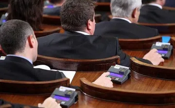 Гласуваха комисия "Магнитски" в НС