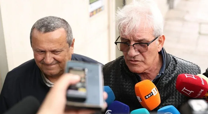 Чистка в парламентарните комисии! Свалят дерибеите на Доган