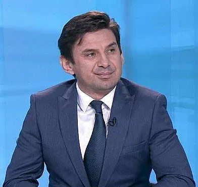 Летифов: Вадим на светло задкулисието