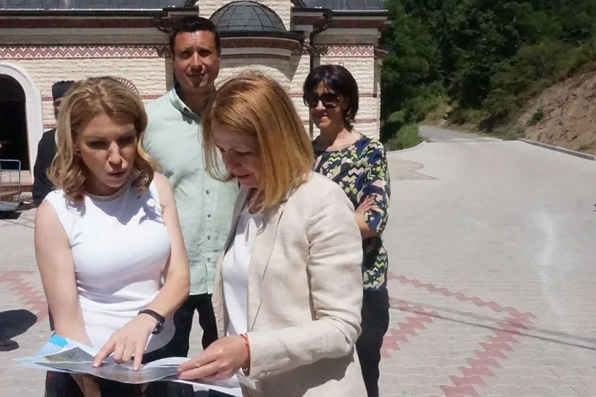 Фандъкова плаче - орязаха ми парите!