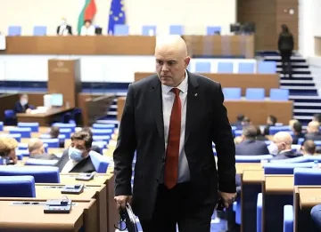 Гешев: Докладът на ЕК е реалистичен и добър