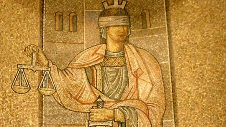 Обвиниха лекар за смъртта на 6-годишния Ангел