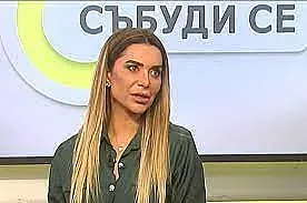 Сдърпаха се за косите. Скандалът между две певици трещи