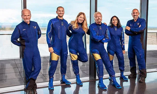 Брансън - космосът беше преживяването на живота ми!