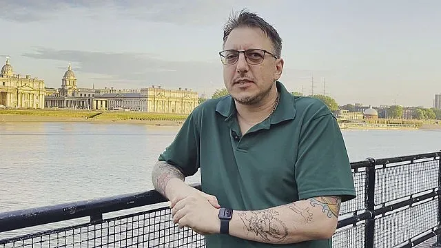 Братът на Карамазов: Кейт е приятна женичка