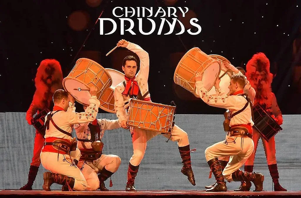 Ансамбъл "Чинари" с шоу в Албена