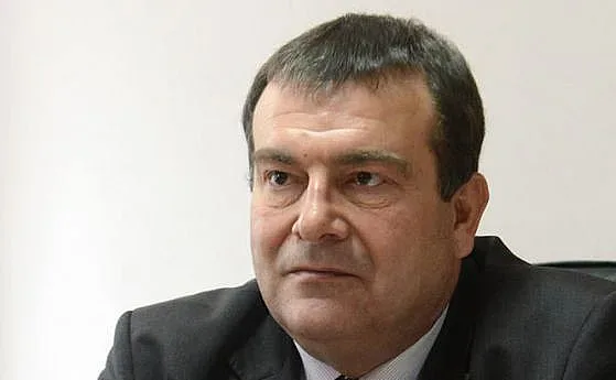 Нови разкрития! Здравни поръчки на тройни цени