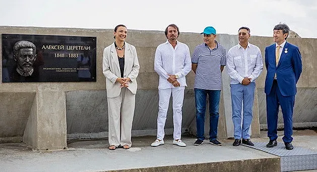 Посланичката на Грузия откри барелеф на княз Церетели