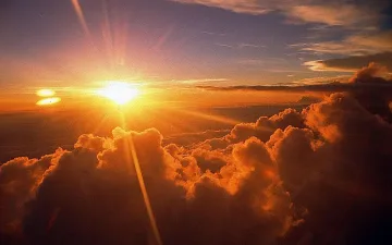 Слънчево с гръмотевици