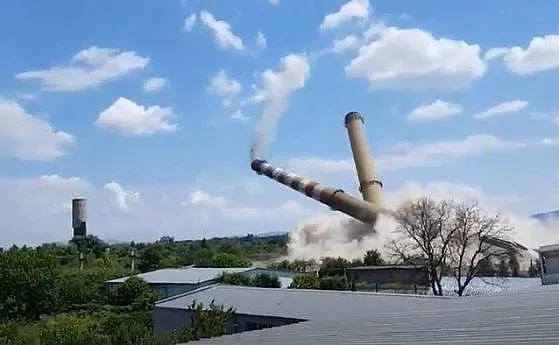 Взривиха комините на ТЕЦ Казанлък