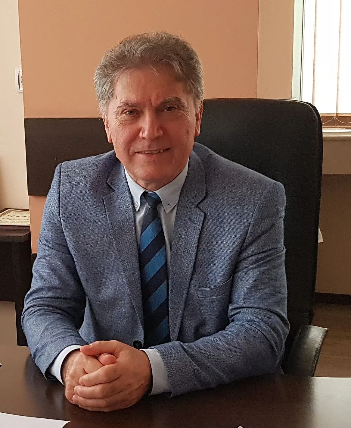 Ректор си дал 142 хил. лв бонуси! Взимат му ги