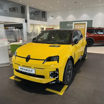 Електромобилност и иновации за устойчиво бъдеще с Еспас Ауто&Renault E-TECH Journey на 7 юни