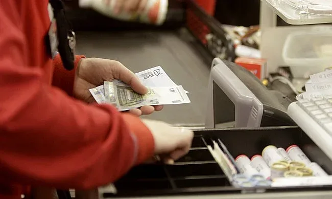 Как ще ни пазят от вдигане на цените след въвеждане на еврото