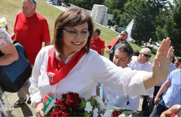 С "Боят настана" Нинова се озъби на новите