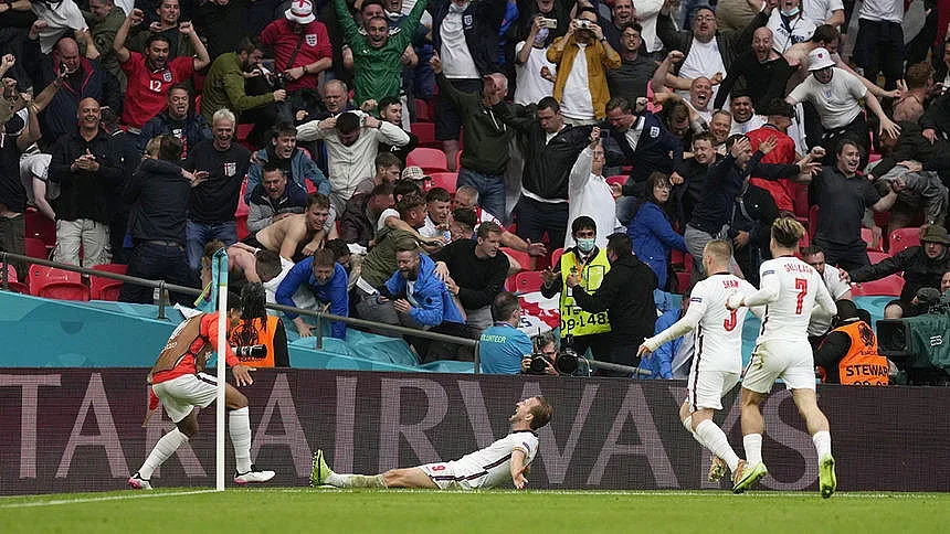 60 000 на "Уембли" - тревога в Европа