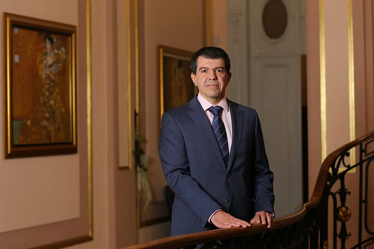 Докога ще можем да обменяме левове? Мнението на банкер