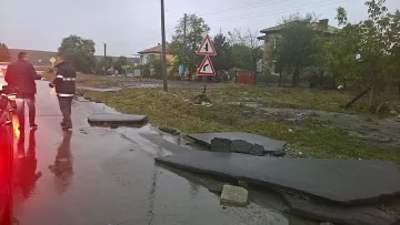 Над 200 къщи са наводнени в Котел