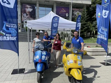 Mотористи на "Демократична България" срещнаха кемпера с №23