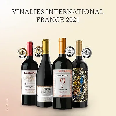 Златни медали за Катаржина Естейт във Франция