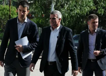 Кметове се жалват на премиера, събира ги във вторник