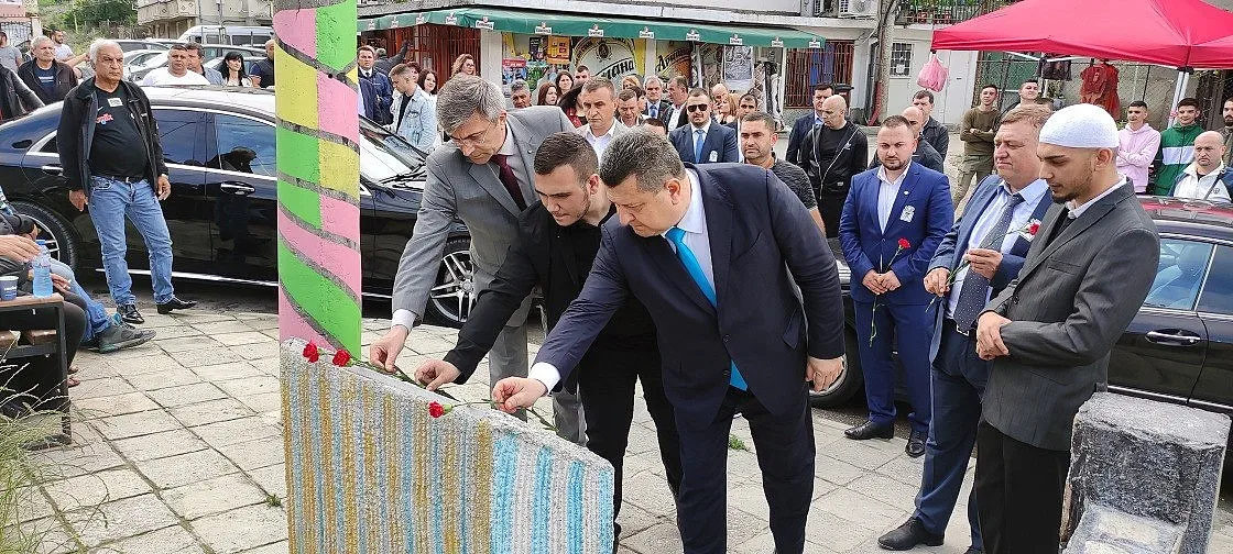 ДПС почете паметта на загиналите в потопа в Аспарухово