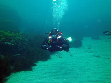 Водолази ще почистват морското дъно около о-в Света Анастасия