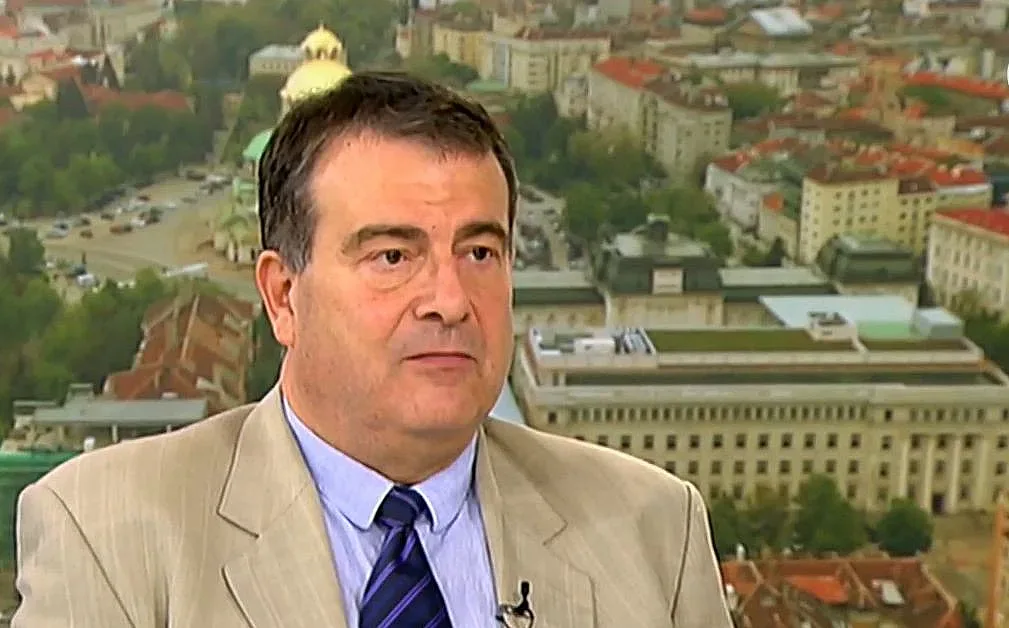 Нова тема - проверяват как се внасяли маските